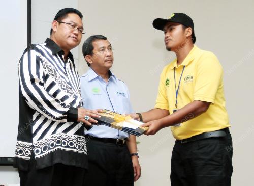 DATUK SERI NOH OMAR