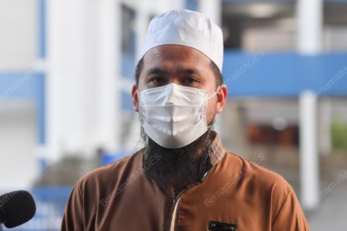 USTAZ EBIT LEW
