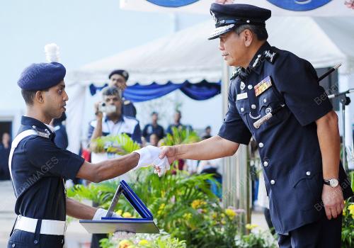 KL19_21112015_POLIS
