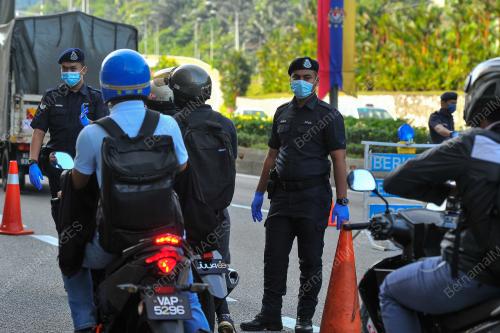 PDRM MENYENARAIKAN 102,000 NAMA SEBAGAI PENERIMA SUNTIKAN VAKSIN