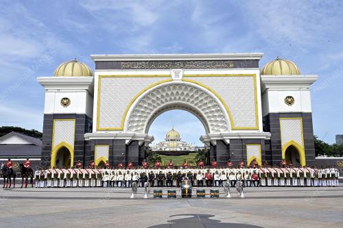 ISTIADAT PERTUKARAN PENGAWAL ISTANA NEGARA