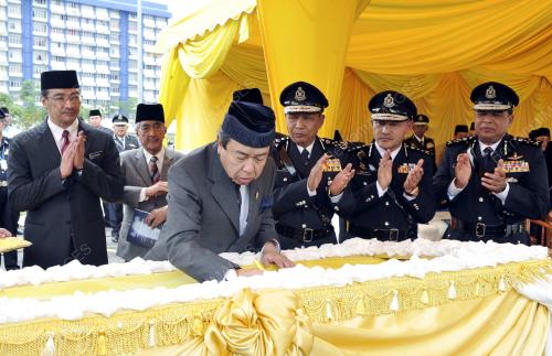 SULTAN SHARAFUDDIN IDRIS SHAH