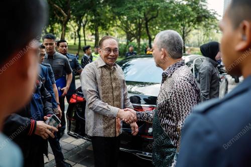 DATUK SERI ANWAR IBRAHIM