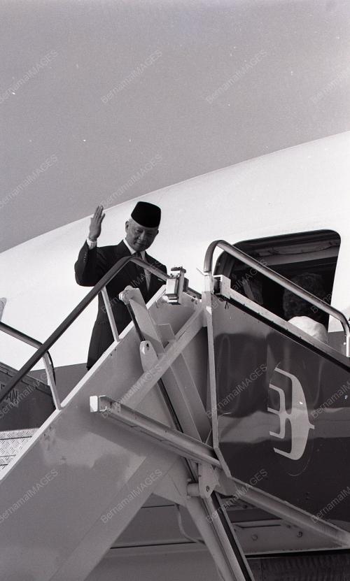 SULTAN AHMAD SHAH AL-MUSTAIIN BILLAH