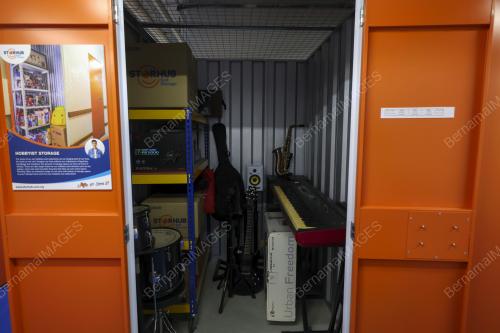 PELANCARAN STORHUB SELF STORAGE