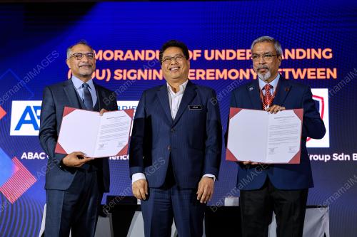 TAN SRI AZAM BAKI