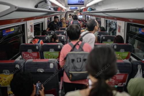 TINJAUAN BALIK KAMPUNG
