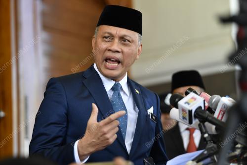 DATUK AHMAD FADIL SHAMSUDDIN