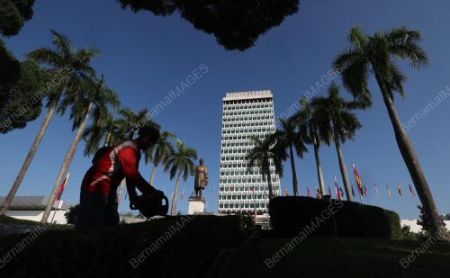 ISTIADAT PEMBUKAAN PENGGAL KETIGA MAJLIS PARLIMEN KE-15