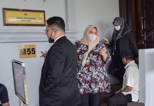 SITI BAINUN AHD RAZALI