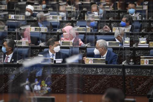 MESYUARAT KHAS PENGGAL KETIGA PARLIMEN KE-14