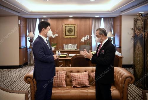 TAN SRI MUHYIDDIN YASSIN