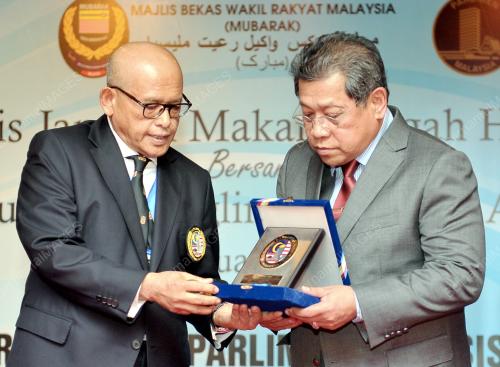 KL19_27012015_PARLIMEN