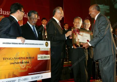MOHD NAJIB TUN RAZAK