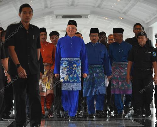 KL19_27102017_BAJET_BN201707159758