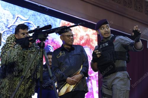 DATUK SERI SAIFUDDIN NASUTION ISMAIL