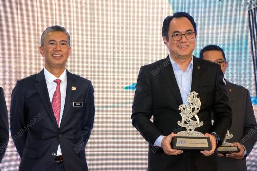 TENGKU DATUK ZAFRUL TENGKU AZIZ