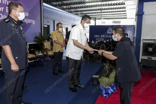 DATUK SERI MOHAMED AZMIN ALI