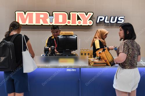 PERASMIAN MR. DIY PLUS