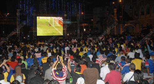 BOLA SEPAK PIALA AFF SUZUKI