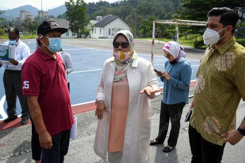 ZURAIDA KAMARUDDIN
