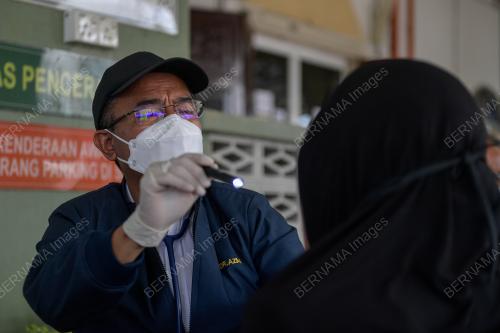 DATUK DR NOOR AZMI GHAZALI