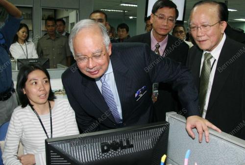 MOHD NAJIB TUN RAZAK