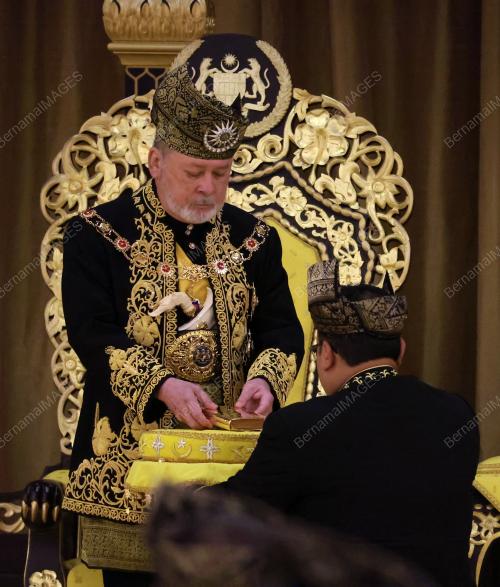 ISTIADAT PERTABALAN YANG DI-PERTUAN AGONG KE-17