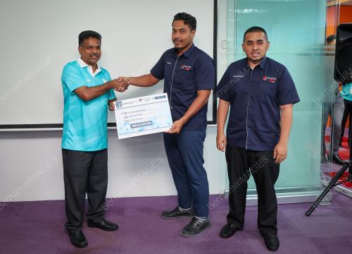 SUAI KENAL MERAIKAN PENAJA KELAB BOLA SEPAK BERNAMA