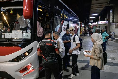 TINJAUAN PELAKSANAAN PEMAKAIAN TALI PINGGANG KELEDAR