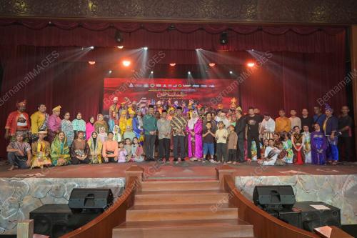 TUN DR MOHD ALI MOHD RUSTAM