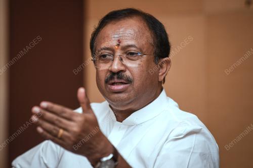 V.MURALEEDHARAN