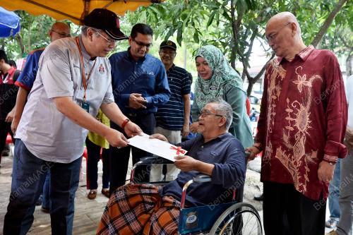 TAN SRI ANNUAR MUSA