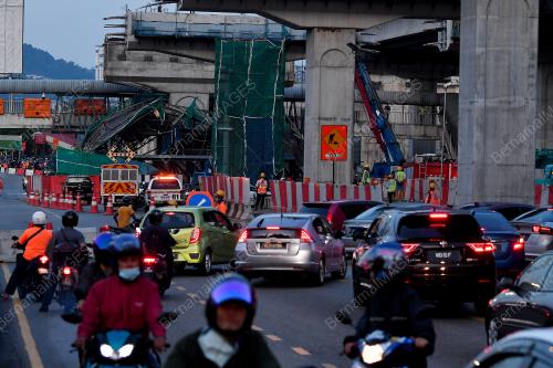 STRUKTUR LEBUHRAYA SUKE RUNTUH
