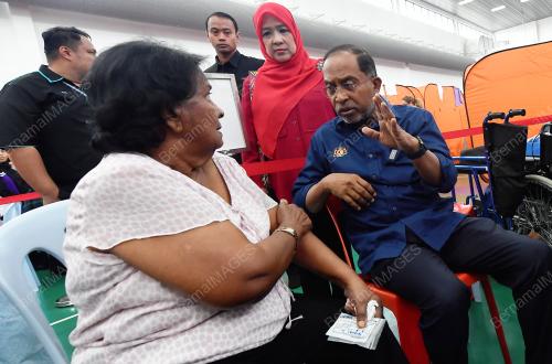 DATUK SERI DR ZAMBRY ABDUL KADIR