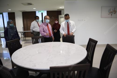 DATUK HENRY SUM AGONG