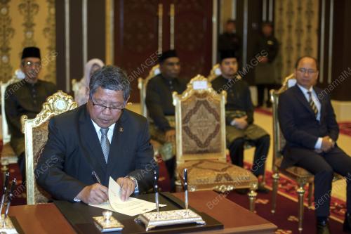 KL20_04082015_PERLANTIKAN