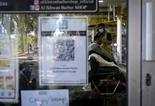KEDAI GUNTING RAMBUT