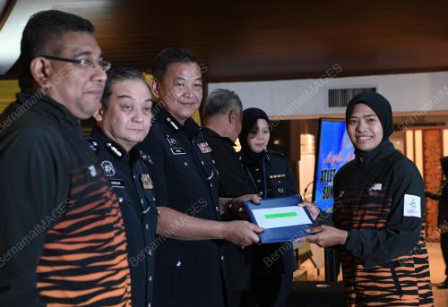 TAN SRI ABDUL HAMID BADOR