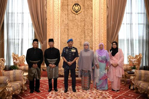AL-SULTAN ABDULLAH RI'AYATUDDIN AL-MUSTAFA BILLAH SHAH