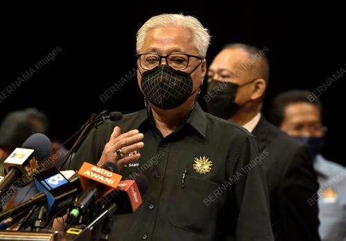DATUK SERI ISMAIL SABRI YAAKOB