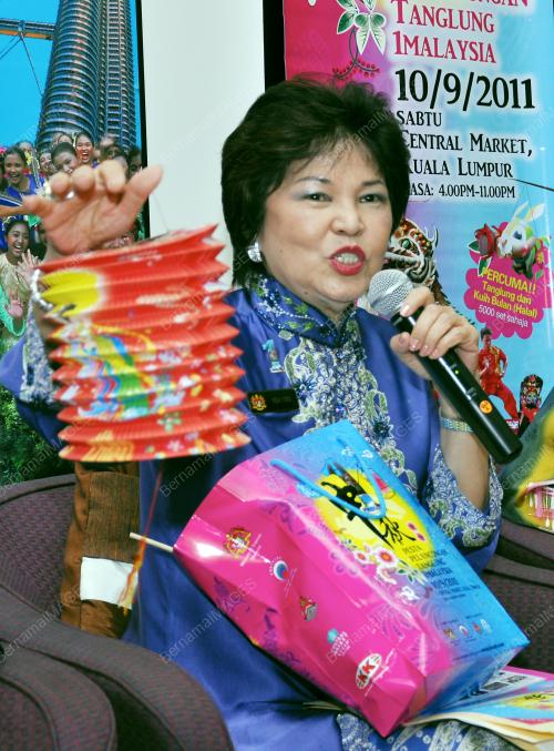 DATUK_SERI_DR_NG_YEN_YEN