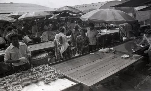 KL20_07012015_PENIAGA_PASAR