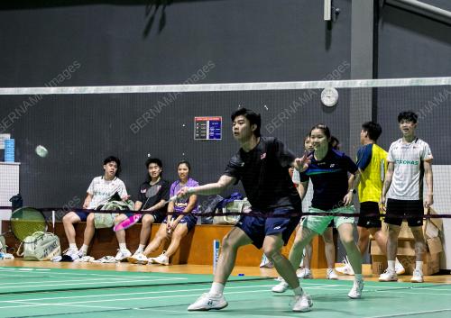 LATIHAN BADMINTON KEBANGSAAN