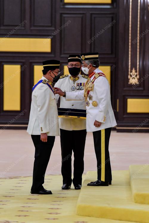 AL-SULTAN ABDULLAH RI'AYATUDDIN AL-MUSTAFA BILLAH SHAH