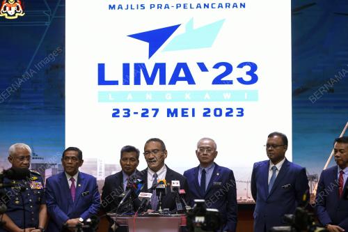 DATUK SERI HISHAMMUDDIN HUSSEIN