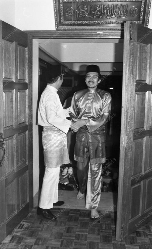 KL20_08072015_MESYUARAT_UMNO