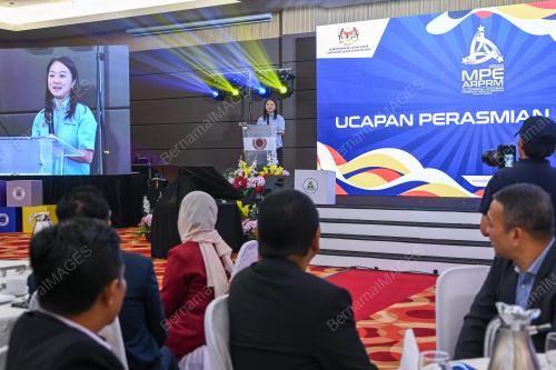 HANNAH YEOH
