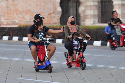 TINJAUAN CUTI HUJUNG MINGGU