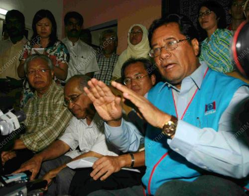 TAN SRI KHALID IBRAHIM